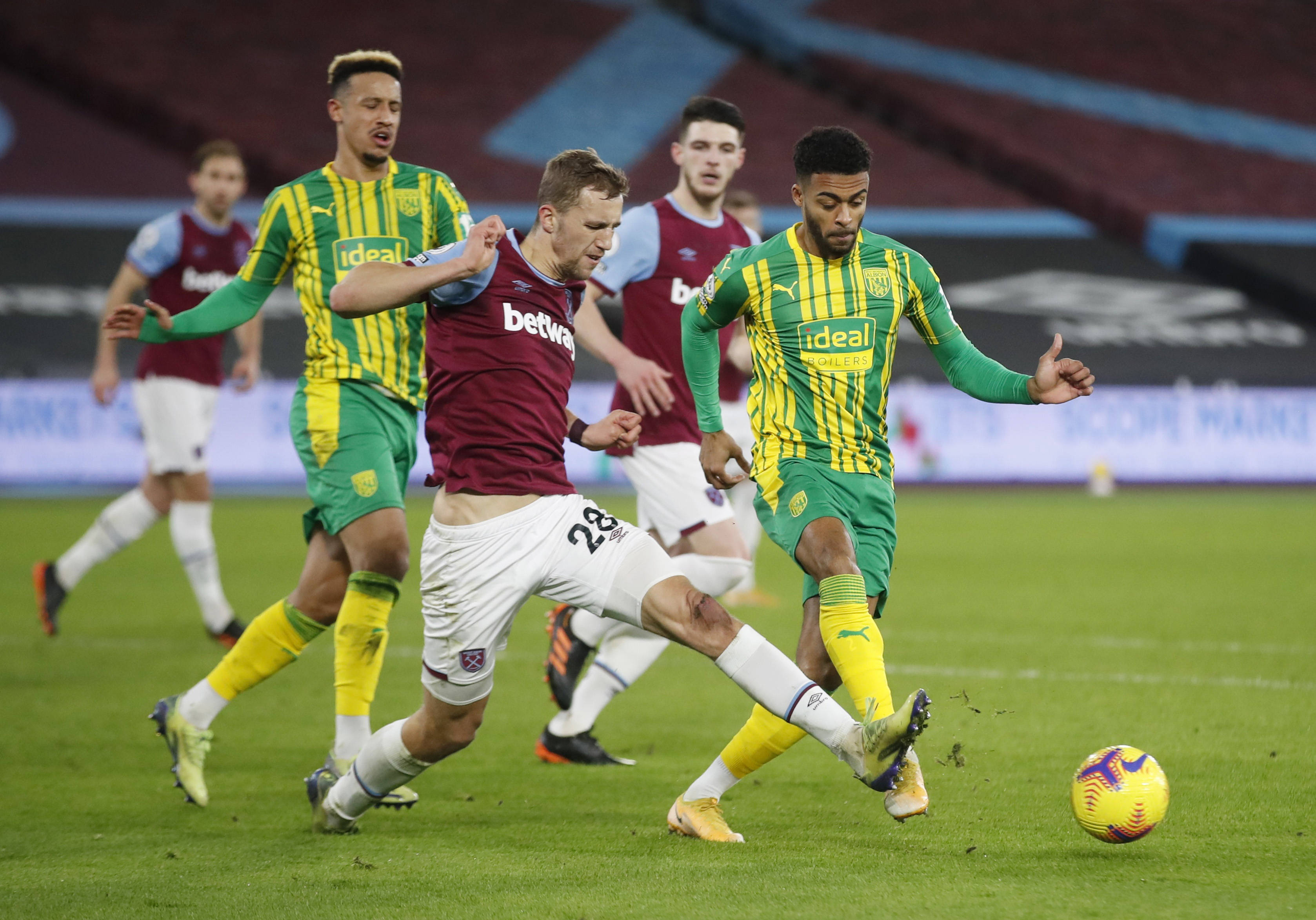 据消息人士 据消息人士